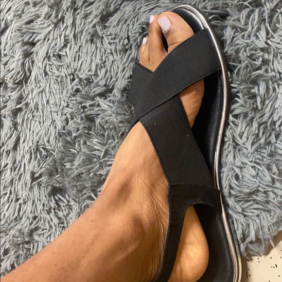 Sandals - Picture 3 of 3